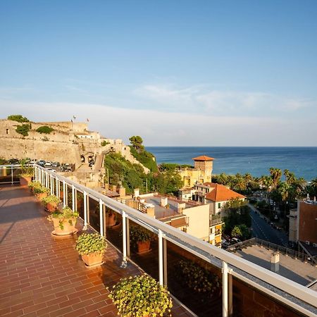 Hotel Careni Villa Italia Finale Ligure Bagian luar foto
