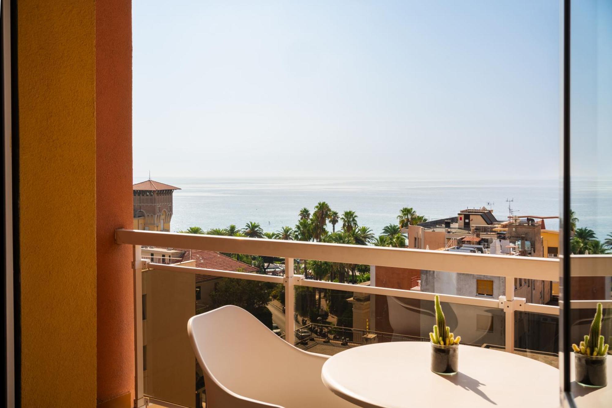 Hotel Careni Villa Italia Finale Ligure Bagian luar foto