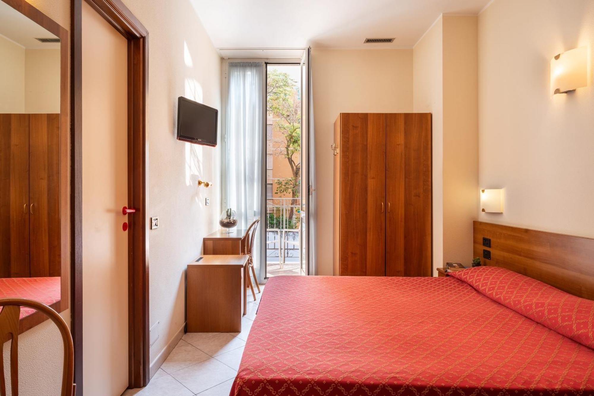 Hotel Careni Villa Italia Finale Ligure Bagian luar foto