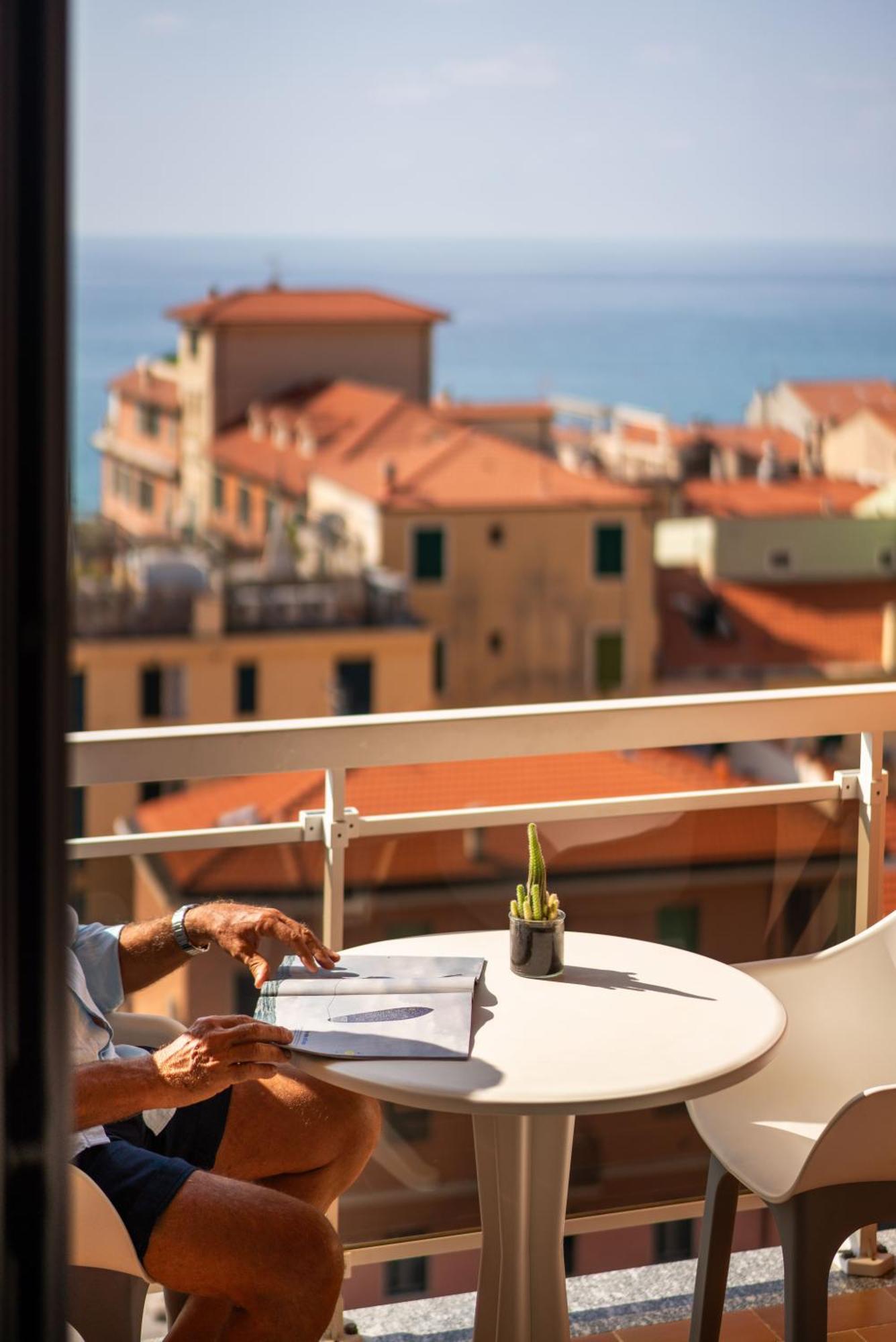 Hotel Careni Villa Italia Finale Ligure Bagian luar foto
