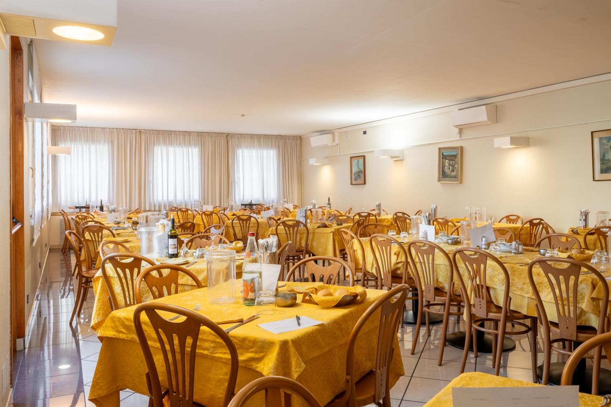 Hotel Careni Villa Italia Finale Ligure Bagian luar foto